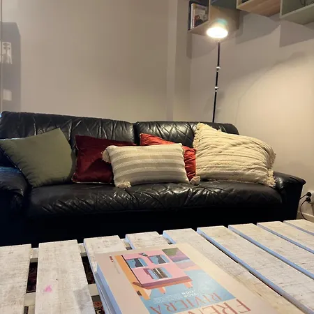 Apartment T2 Chaleureux Au Coeur Des Vignes -vue Place De Condrieu-long Sejour Possible